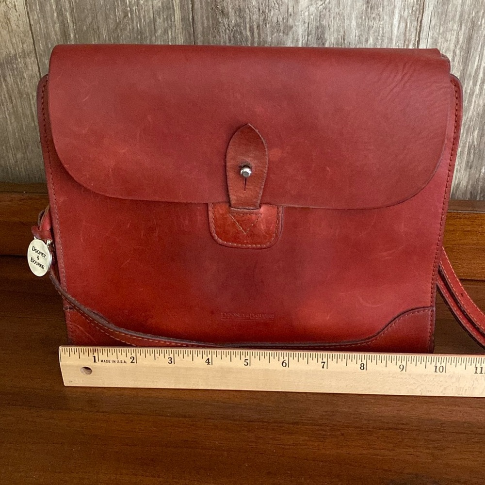 Dooney & Bourke Alto Red Saddle Leather Shoulder Bag Made in Italy  CLASSIC!
